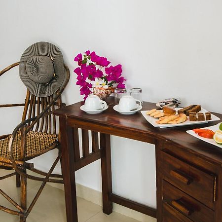 Moonshine Uroa Boutique Hotel Екстер'єр фото