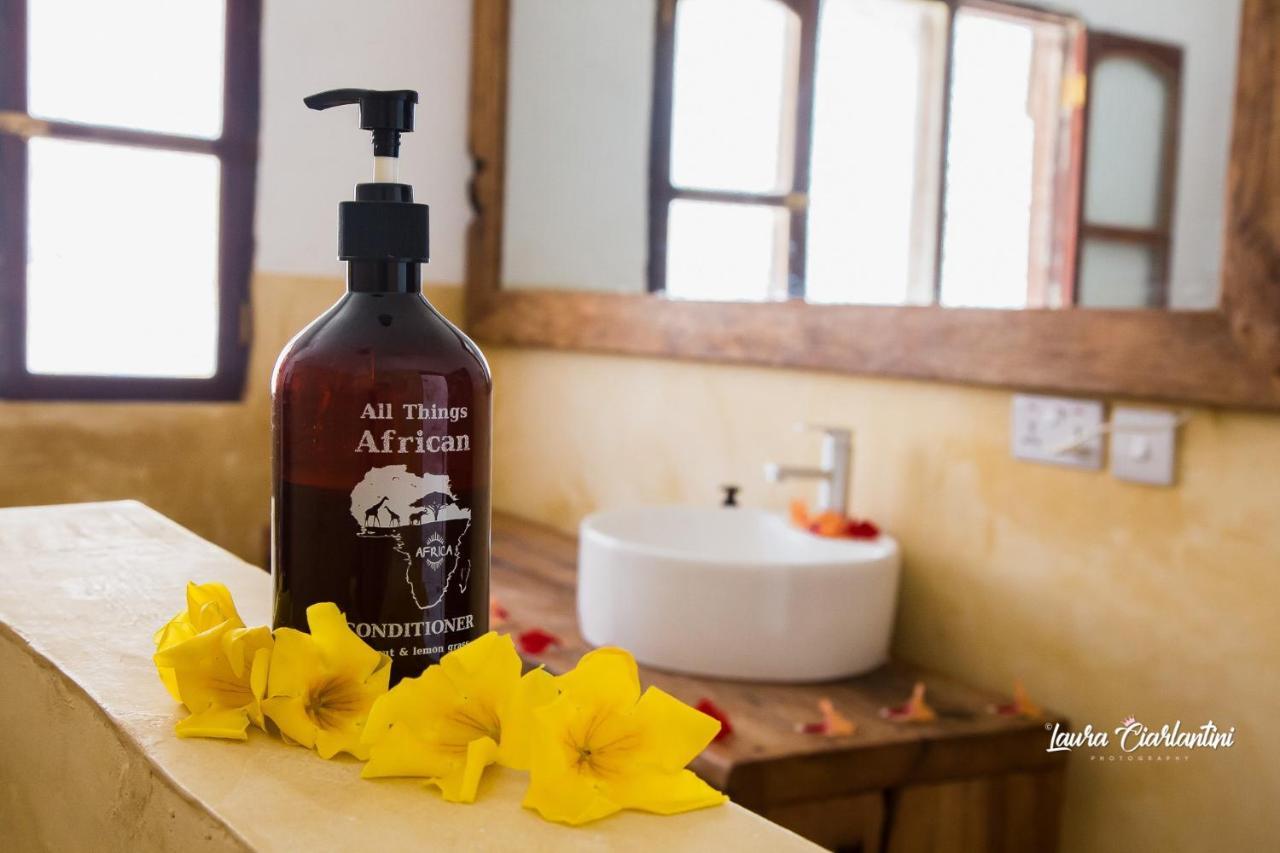 Moonshine Uroa Boutique Hotel Екстер'єр фото