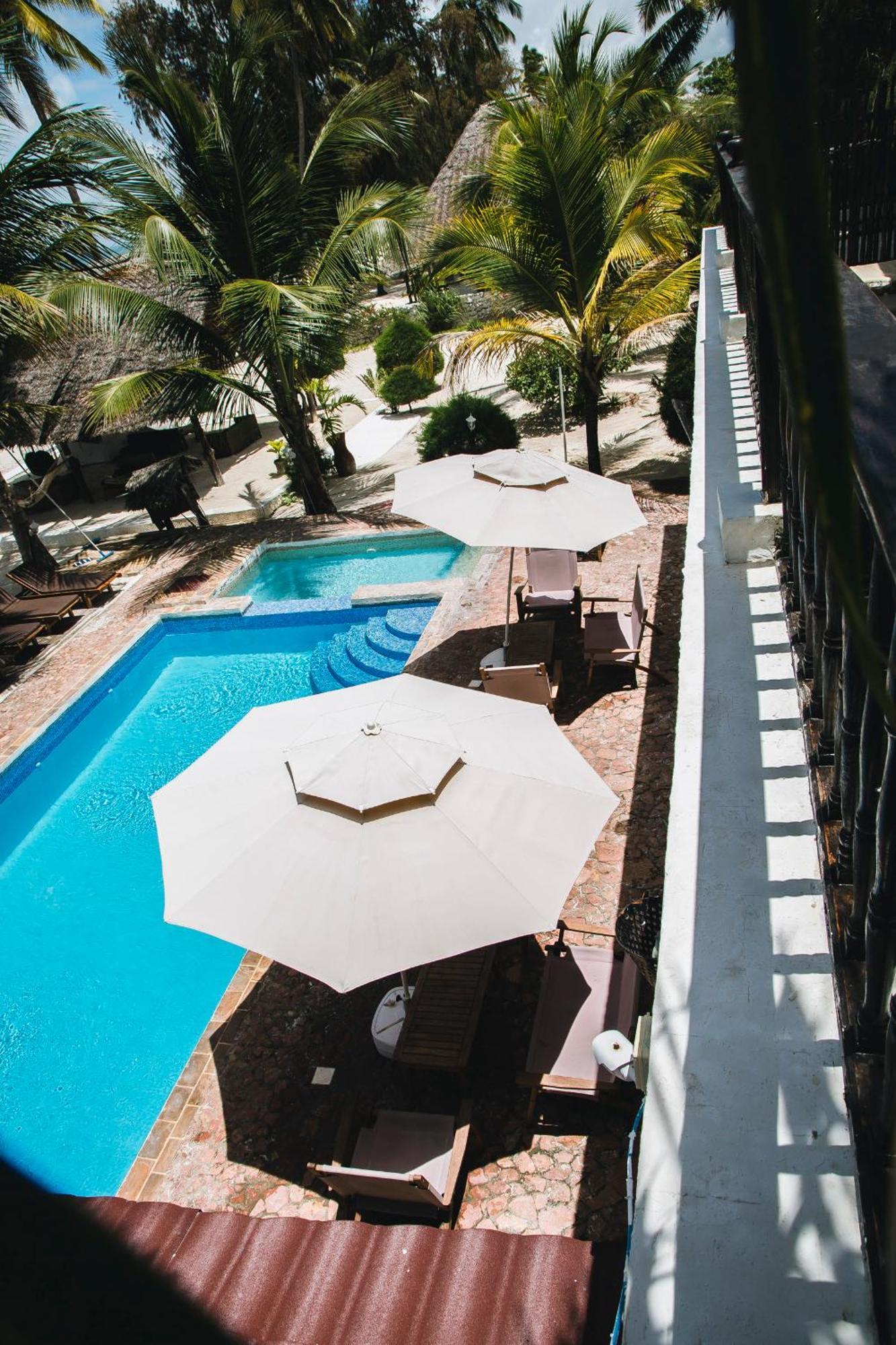 Moonshine Uroa Boutique Hotel Екстер'єр фото